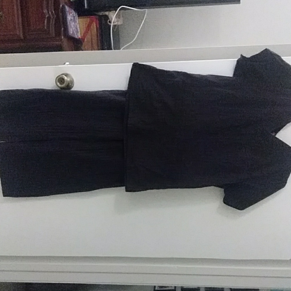 Scrub set